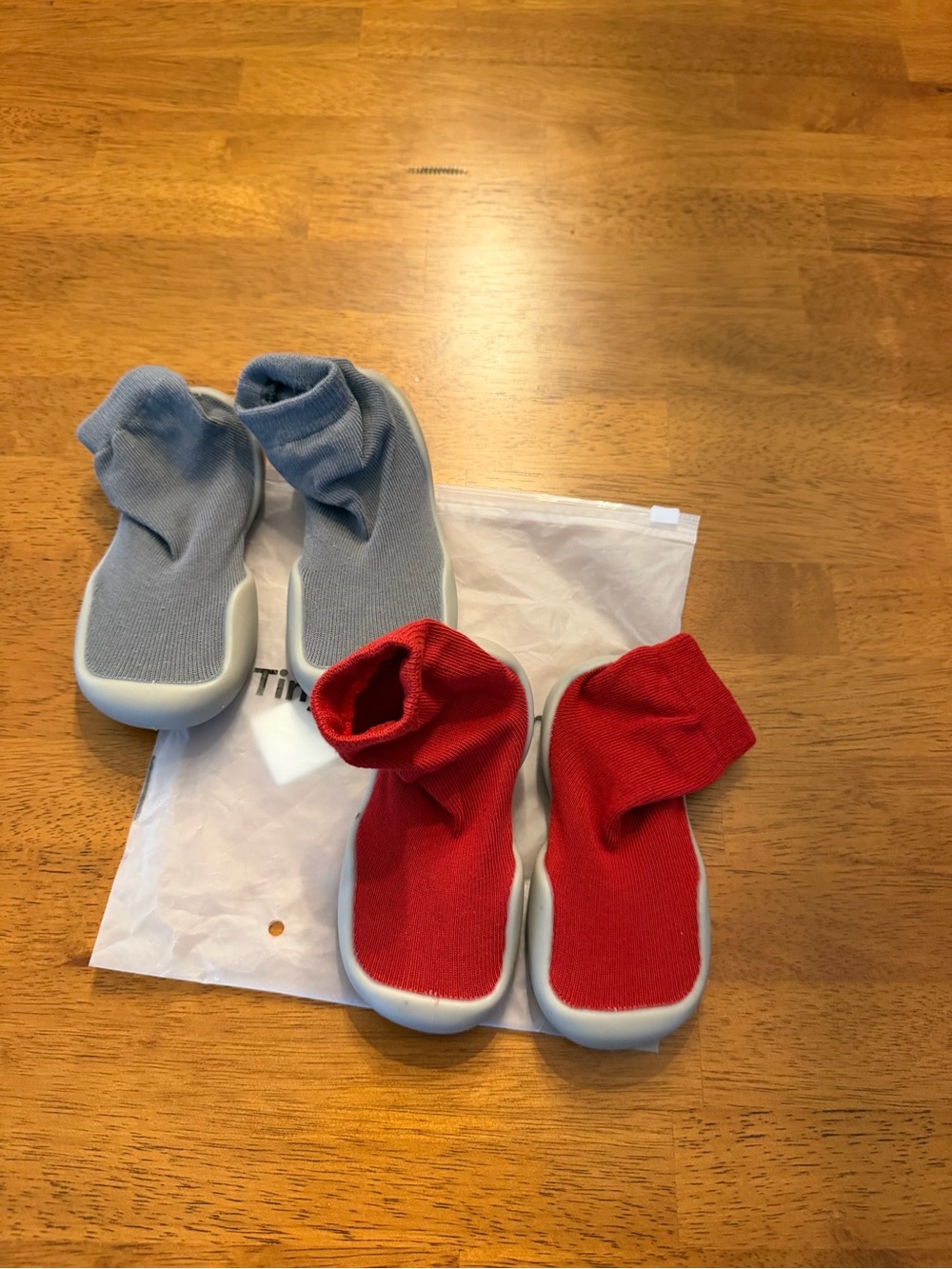 NIP Tiny Explorings Red 18-24 months gray 2-4 years